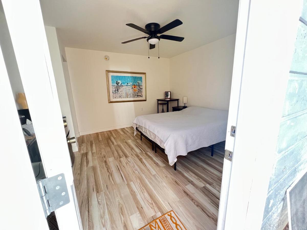 Little Betty'S Casita Hotel Torrance Exterior photo